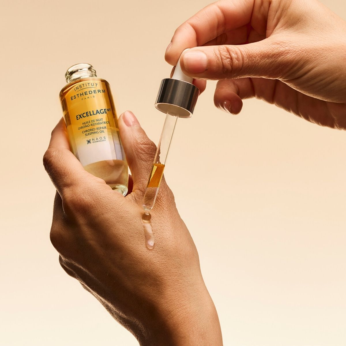 INSTITUT ESTHEDERM 卓越燦金禮盒 贈 水感青春噴霧100ml