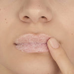 超水憶 LIP 刻救援柔潤磨砂膏