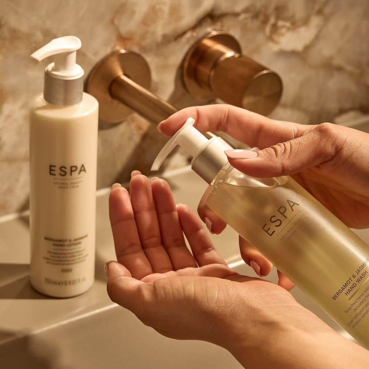 【2025 禮盒】ESPA 佛手柑茉莉手護禮盒 Hand Care Duo (靜謐藍)
